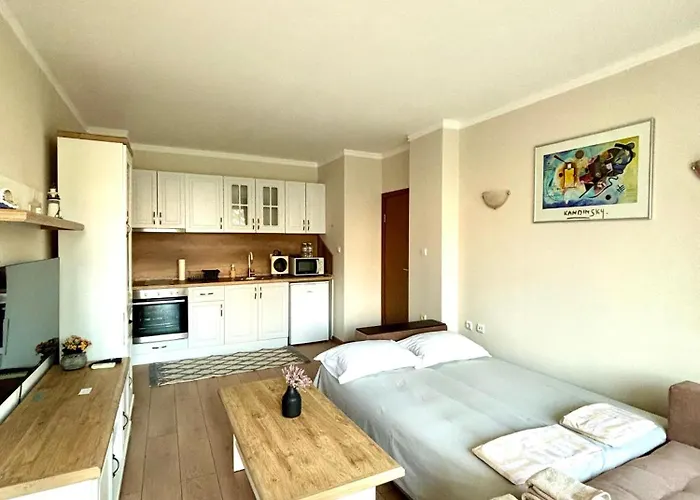 Royal Dreams Apartments, Sunny アパート *