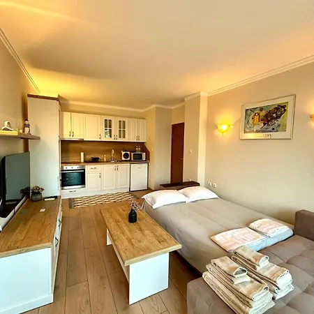 Royal Dreams Apartments, Sunny شقة *